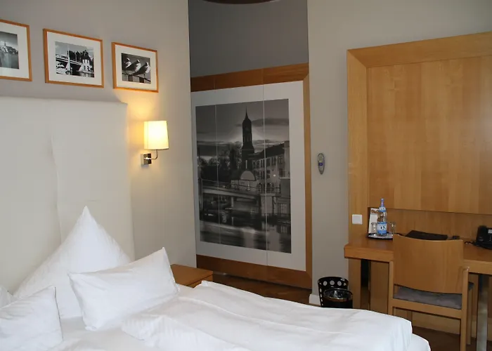 Am Molkenmarkt 3* Brandenburg (Brandenburg an der Havel)